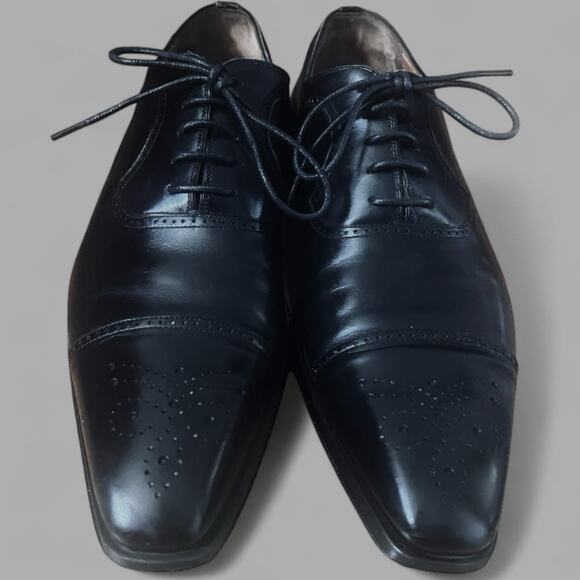 Magnanni Black Leather Dress Shoes | Size 11 - Picture 9 of 11